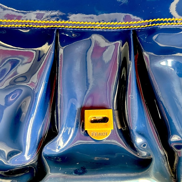 Authentic, flawless Fendi bag - Picture 5 of 8